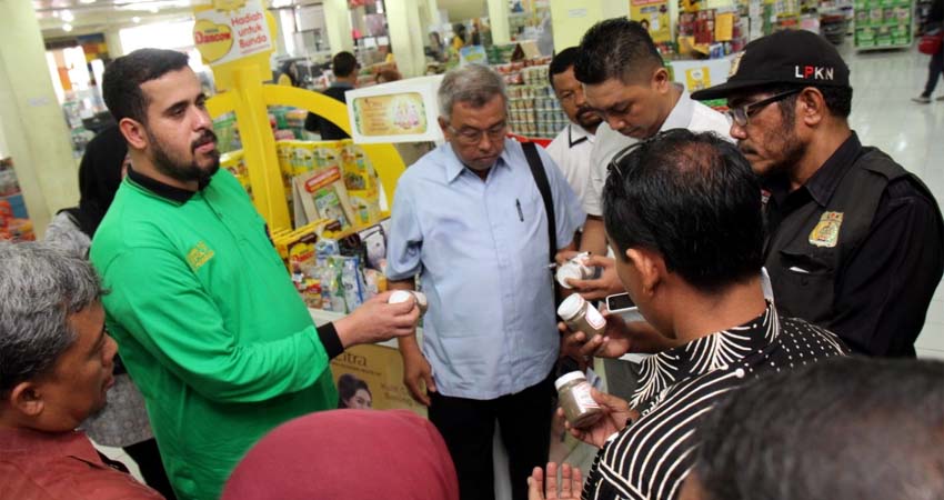 Walikota Probolinggo Temukan Mamin Kadaluarsa Saat Sidak ke Supermarket dan Pertokoan