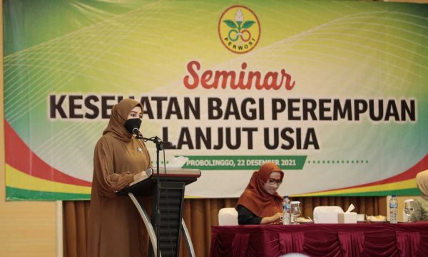 Peringati Hari Ibu, Perwosi Kota Probolinggo Gelar Seminar Kesehatan bagi Lansia