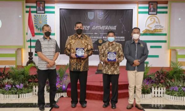 Hadiri Family Gathering Praja Se-eks Karasidenan Malang, Wali Kota Probolinggo Ingatkan Kebersamaan dan Silaturahmi